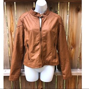 🍂NWOT Bongo bomber jacket. Looks brand new!🍂